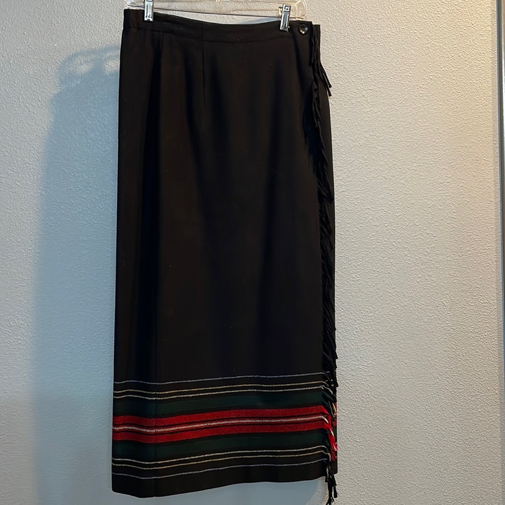 Pendleton blanket wrap skirt in black size 10